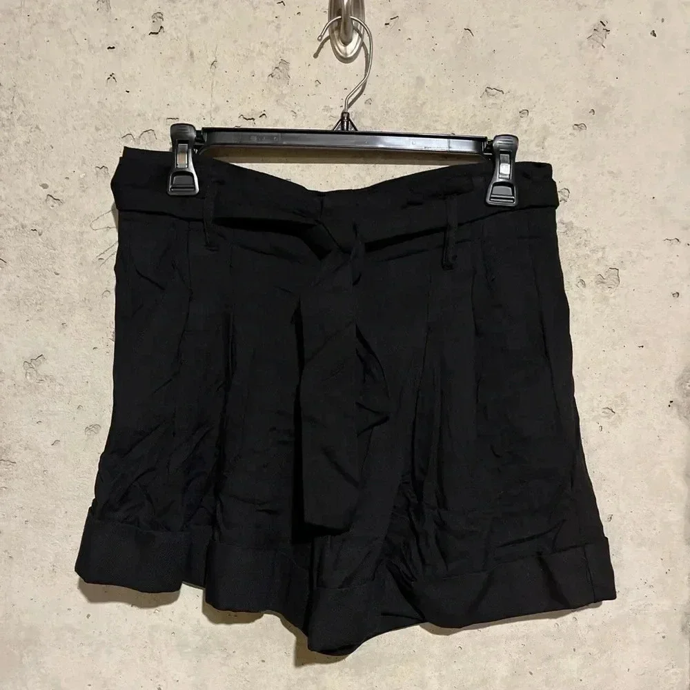 Aqua NWT High Waisted Paper Bag Pleated Shorts Belted Black Size Small